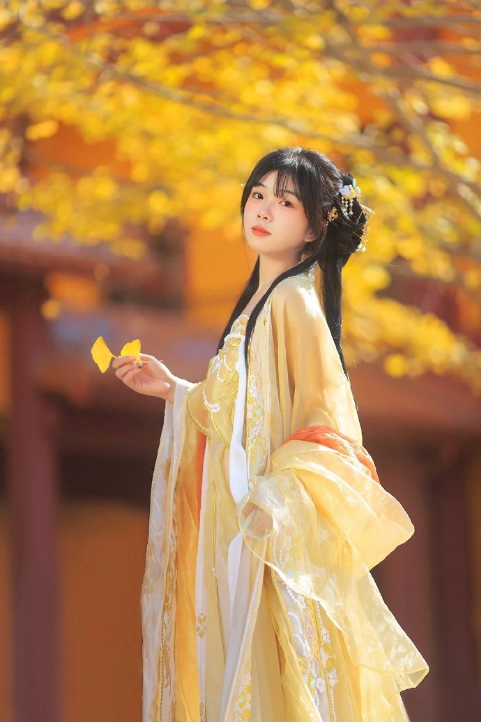 春光乍泄
